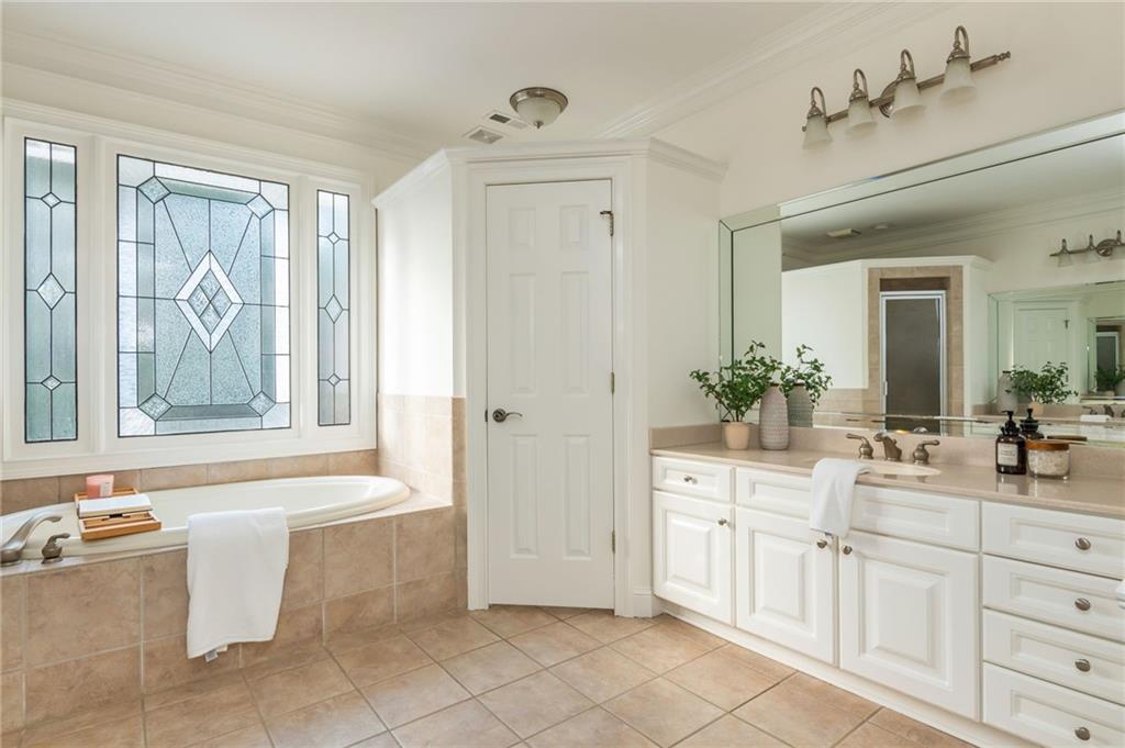 1470 Rolling Links Drive