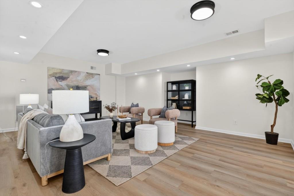 1470 Rolling Links Drive