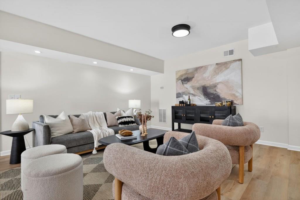 1470 Rolling Links Drive