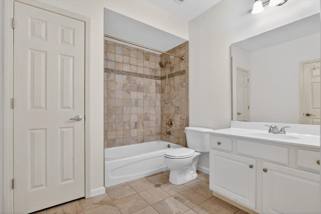 1470 Rolling Links Drive