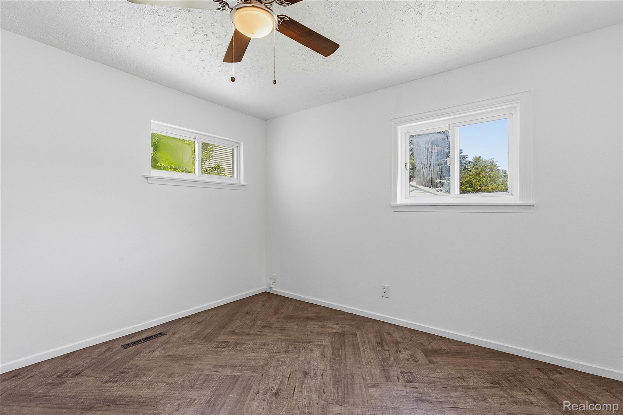 31505 Allegan Court