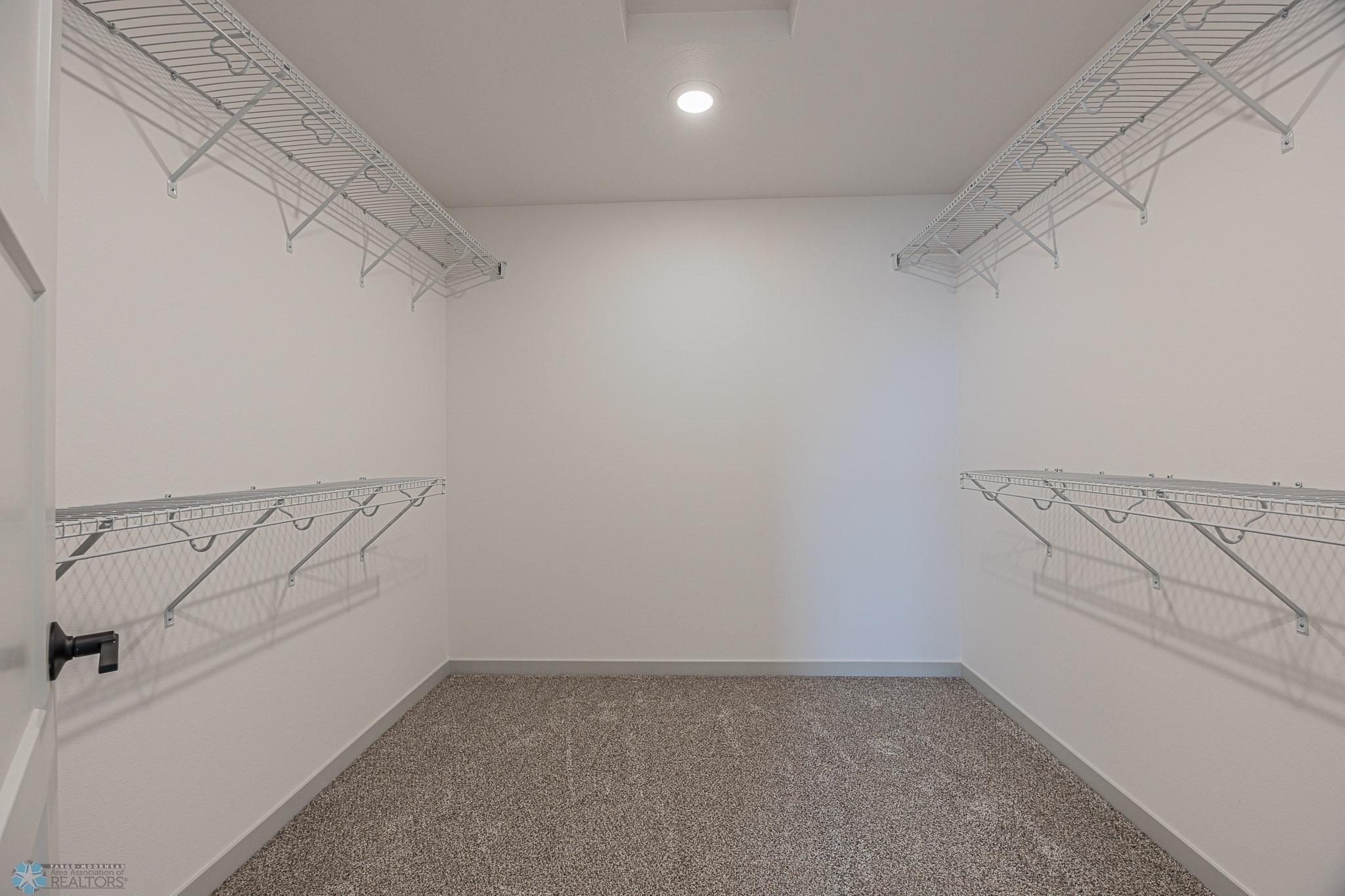 1264 Marlys Drive W