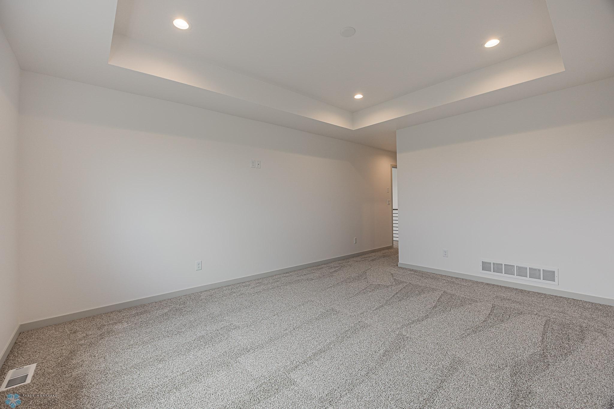1264 Marlys Drive W