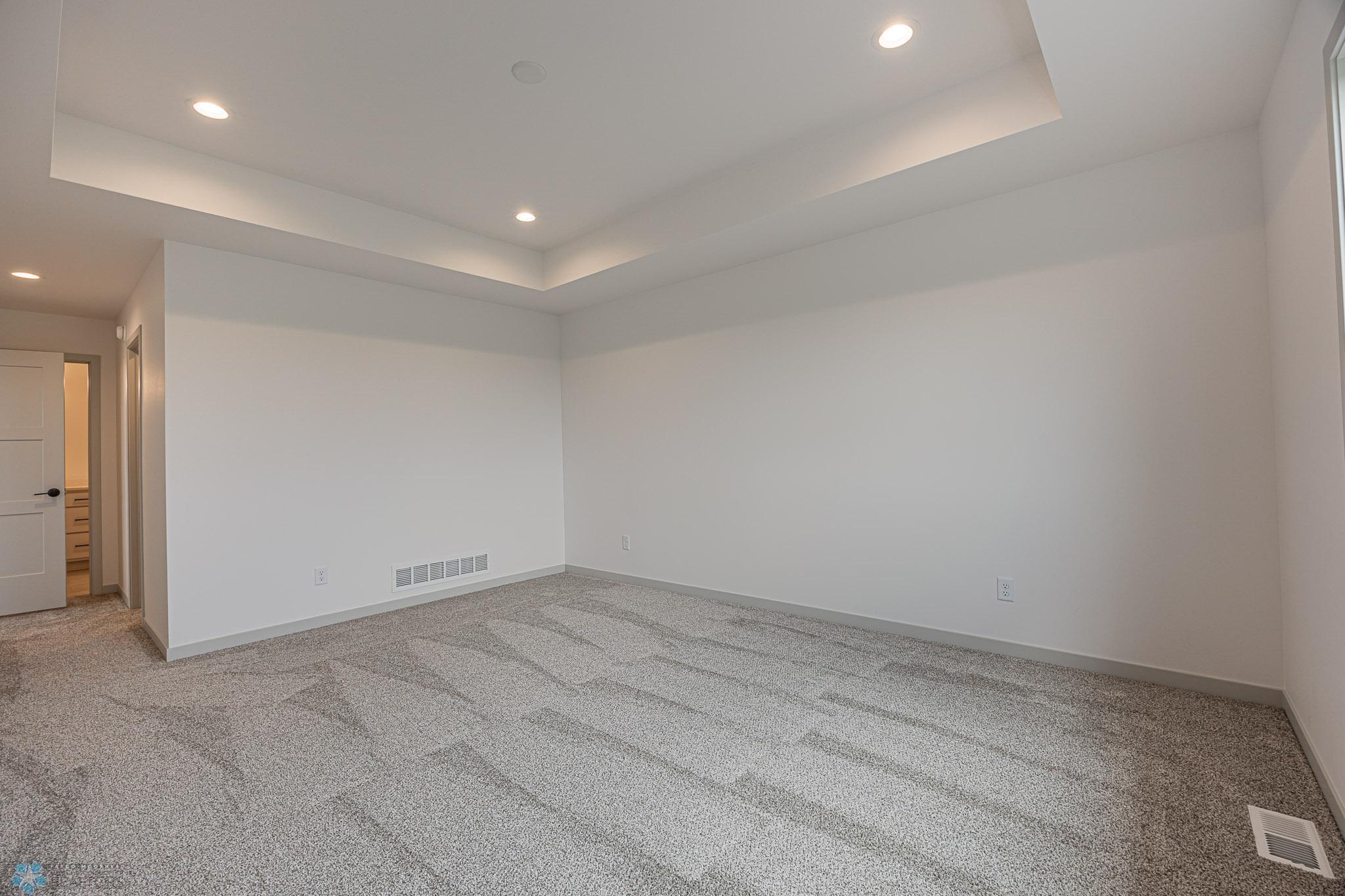 1264 Marlys Drive W