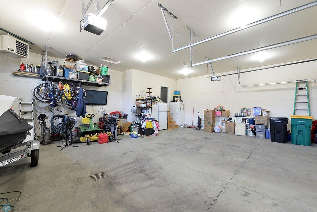 2943 6th Street E