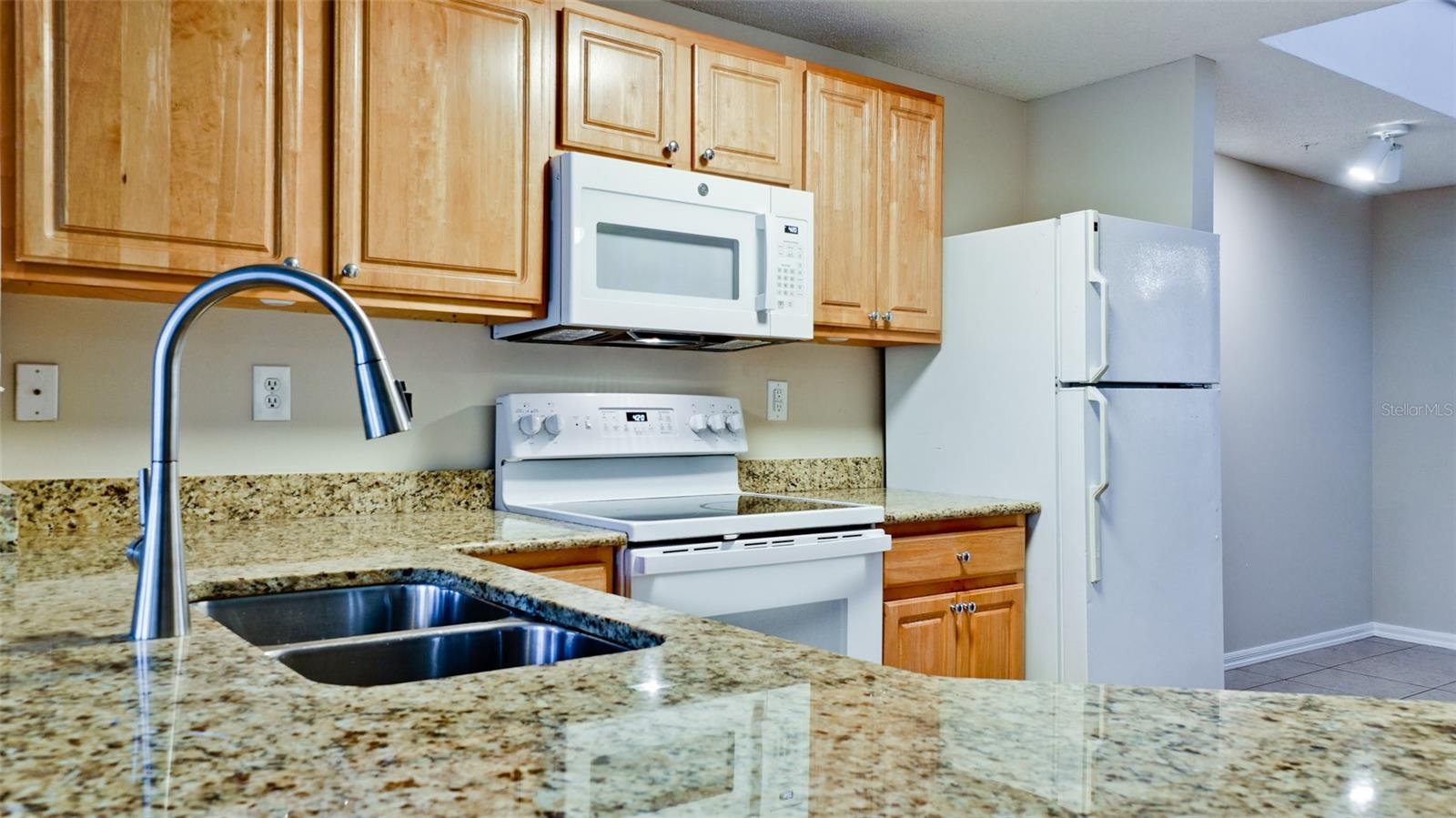 4751 TRAVINI CIRCLE #4-116