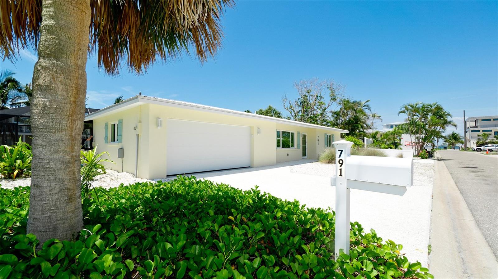 791 SAINT JUDES DR N