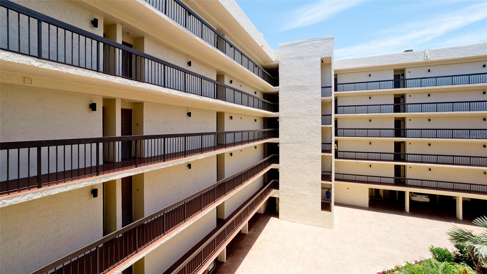 1945 GULF OF MEXICO DR #M2-313