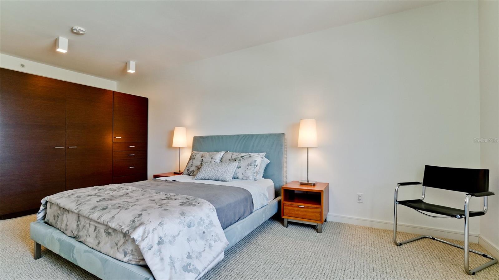 1945 GULF OF MEXICO DR #M2-313