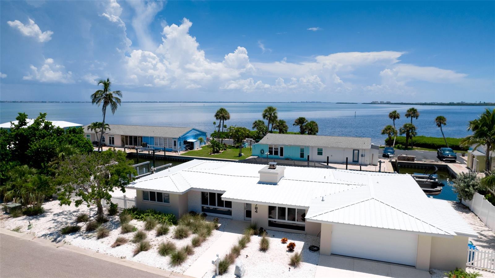 784 SAINT JUDES DR N