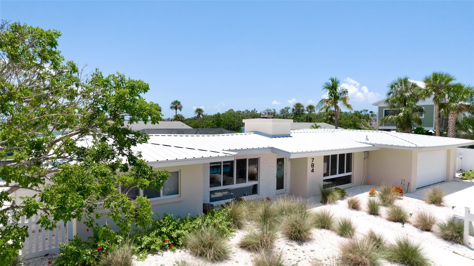 784 SAINT JUDES DR N