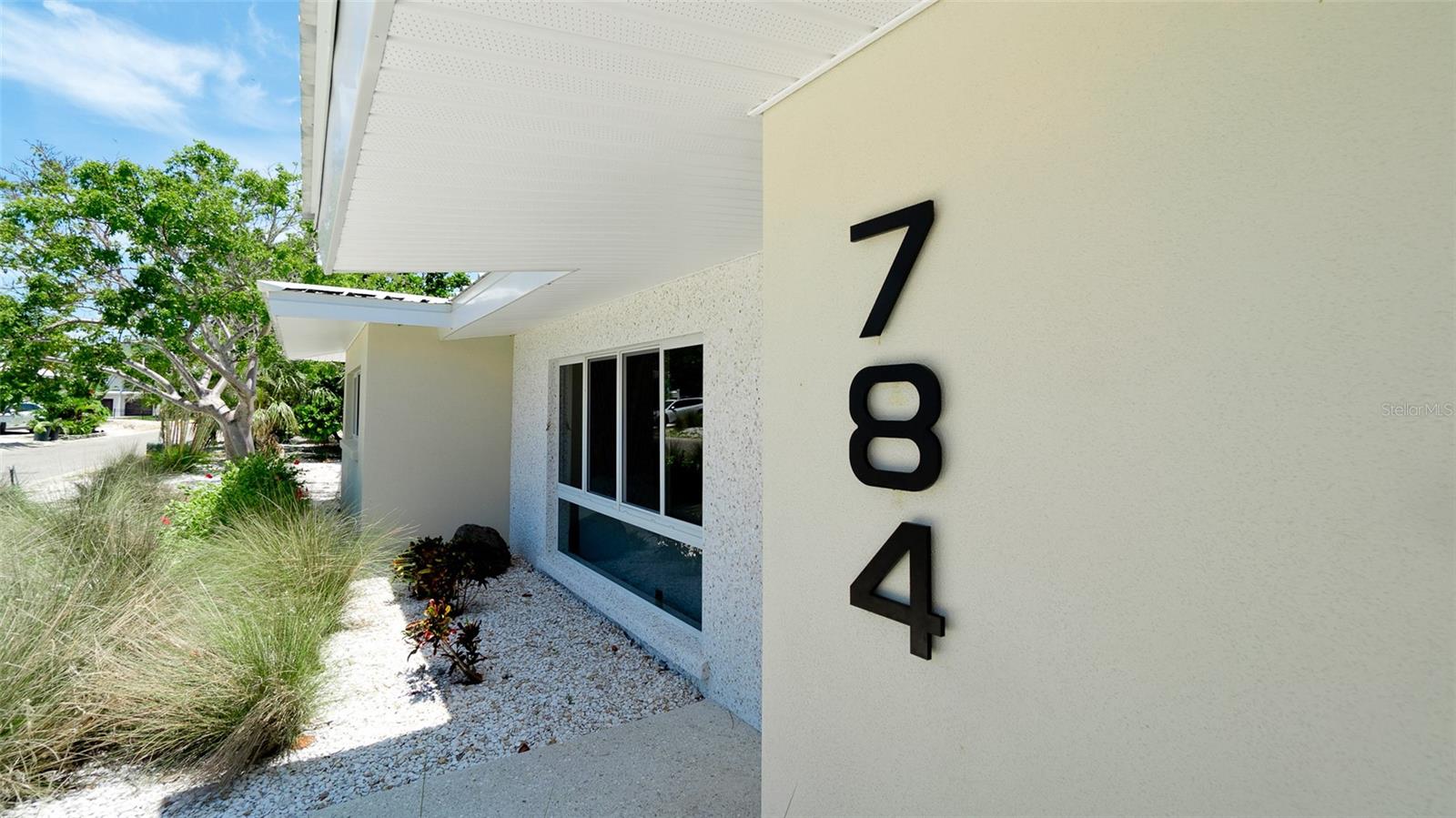 784 SAINT JUDES DR N