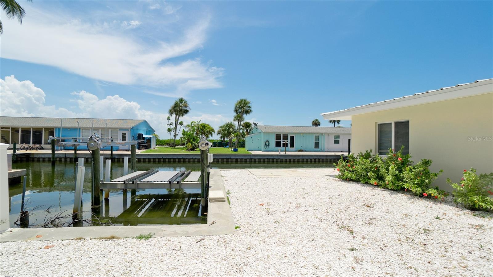 784 SAINT JUDES DR N