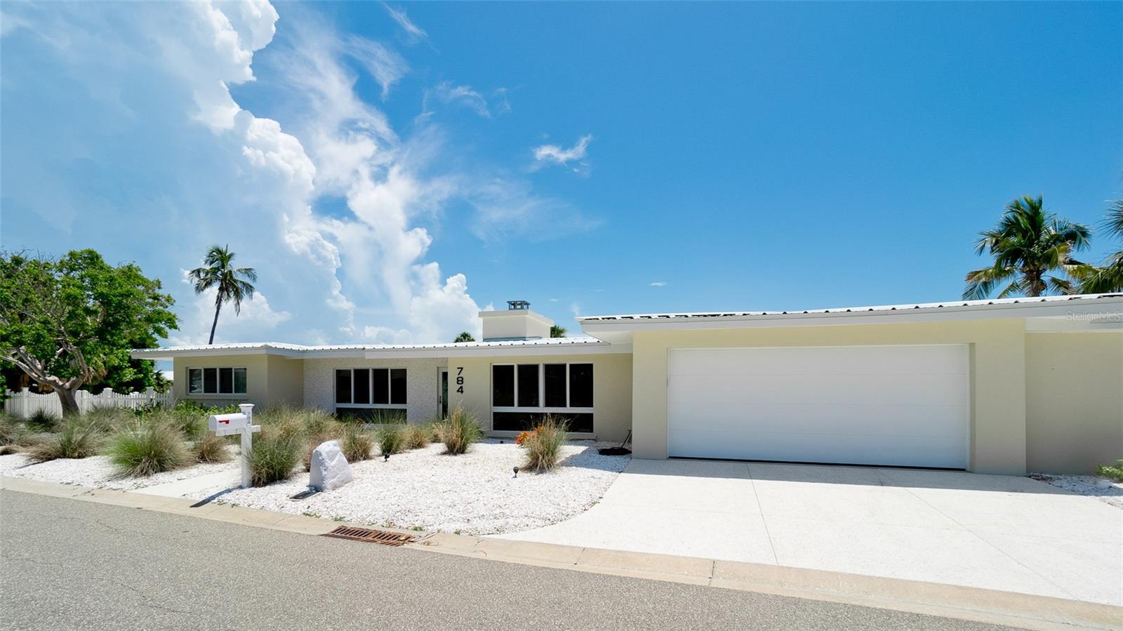 784 SAINT JUDES DR N