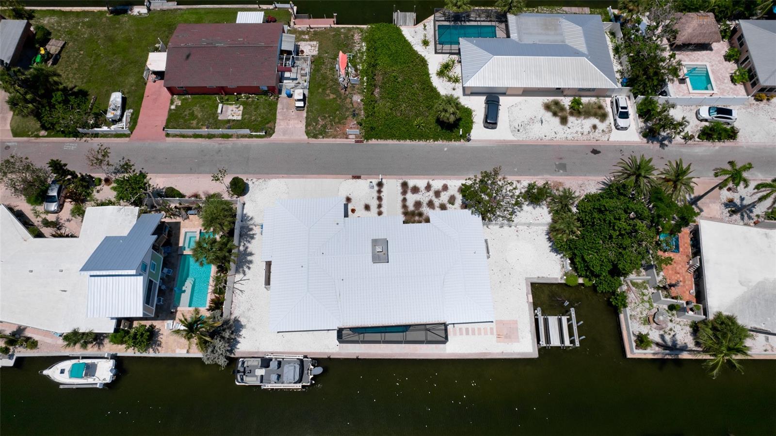 784 SAINT JUDES DR N