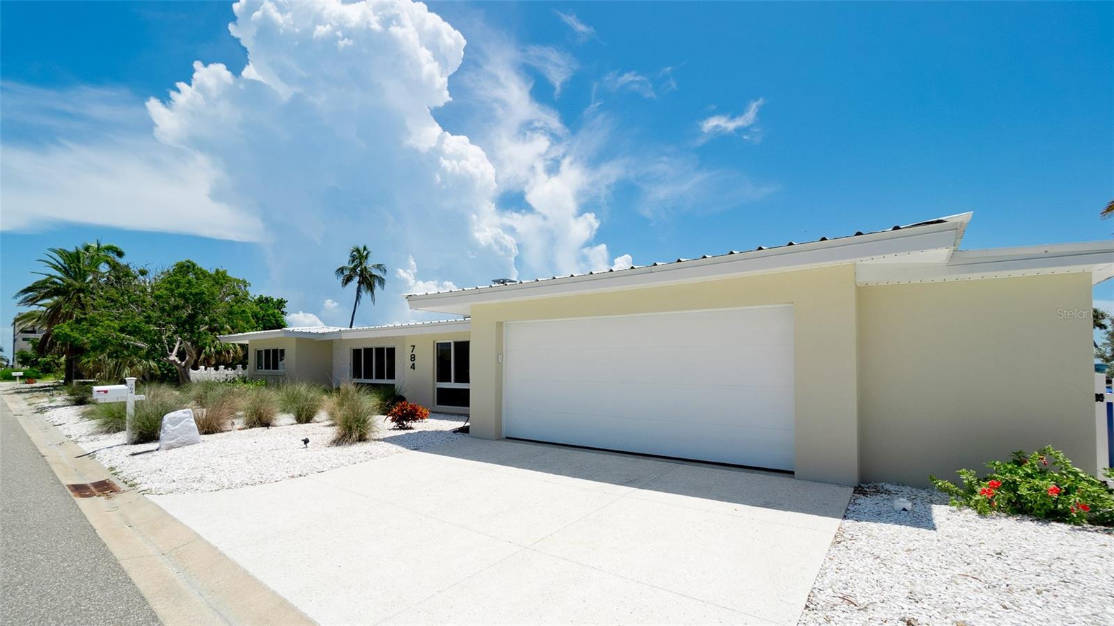 784 SAINT JUDES DR N