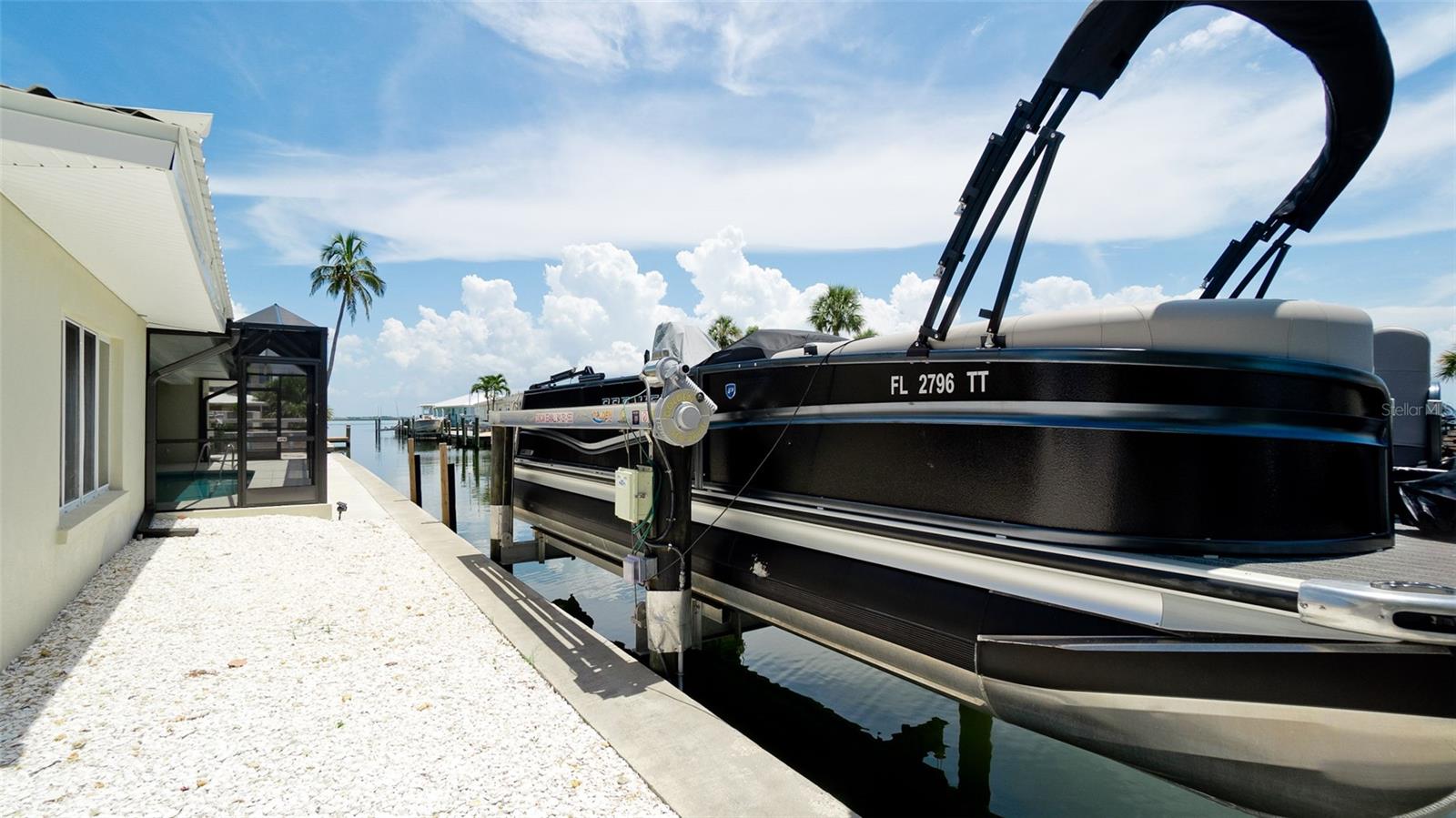 784 SAINT JUDES DR N