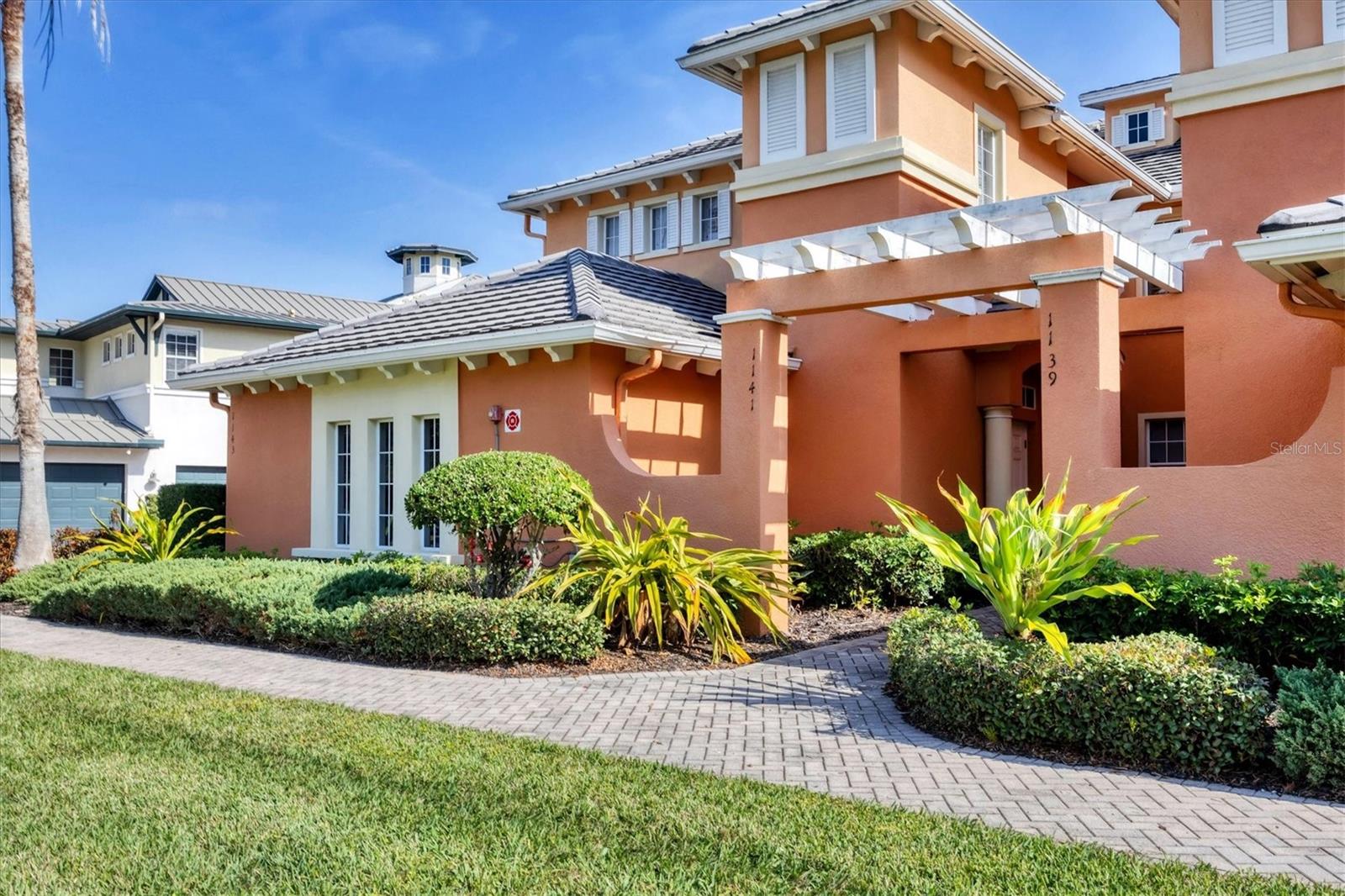 1141 RIVERSCAPE ST UNIT C #C