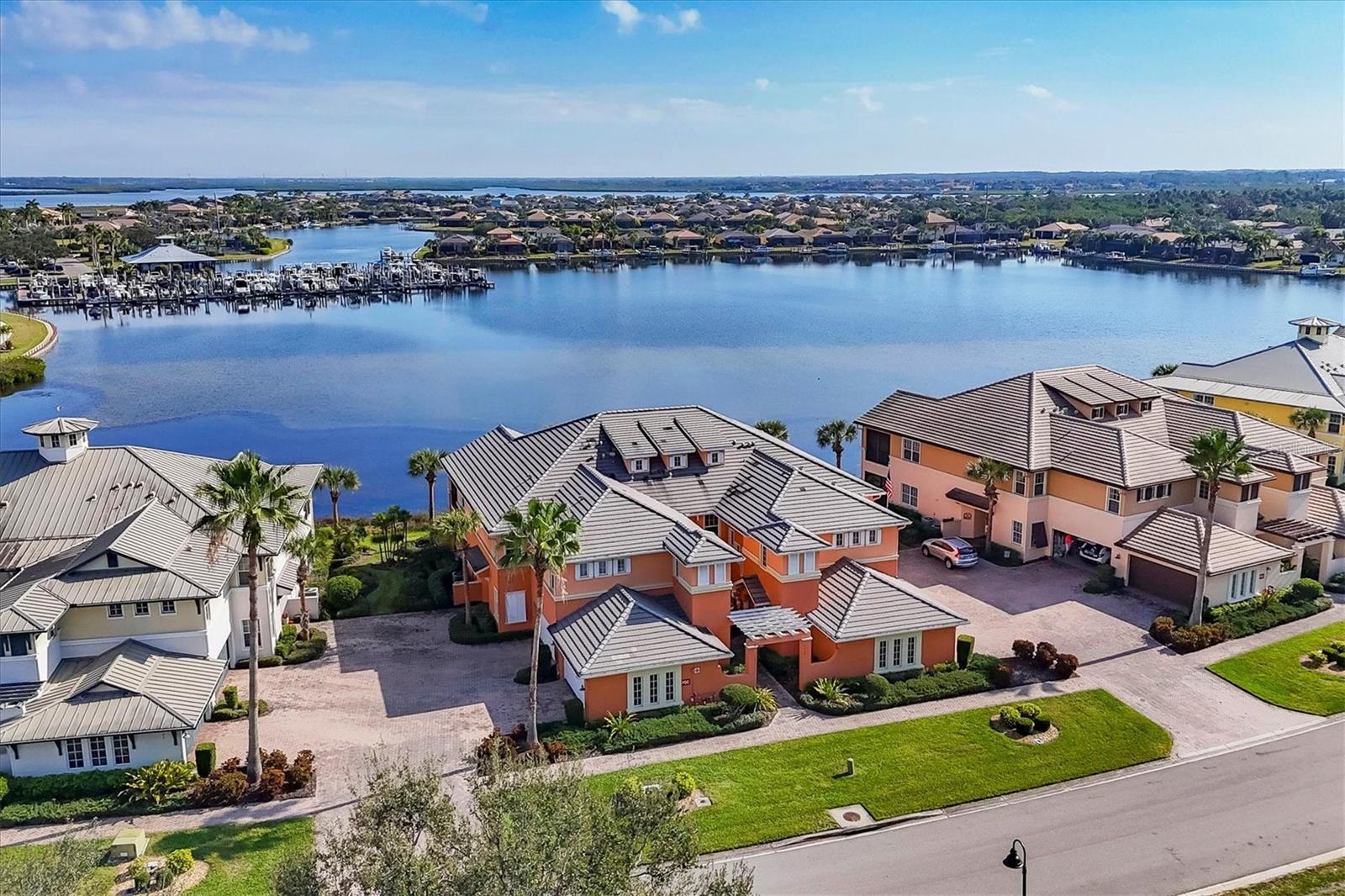 1141 RIVERSCAPE ST UNIT C #C