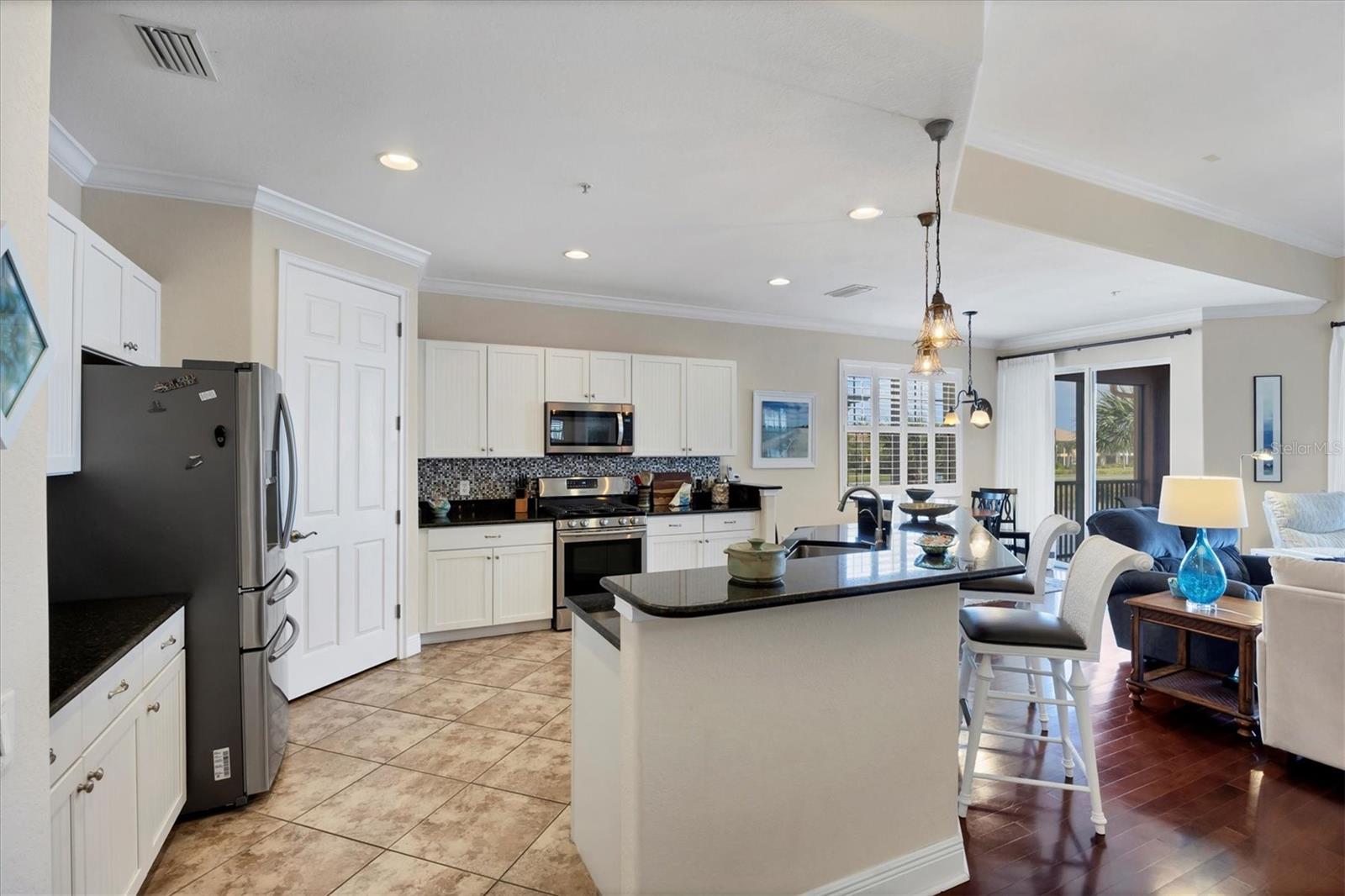 1141 RIVERSCAPE ST UNIT C #C