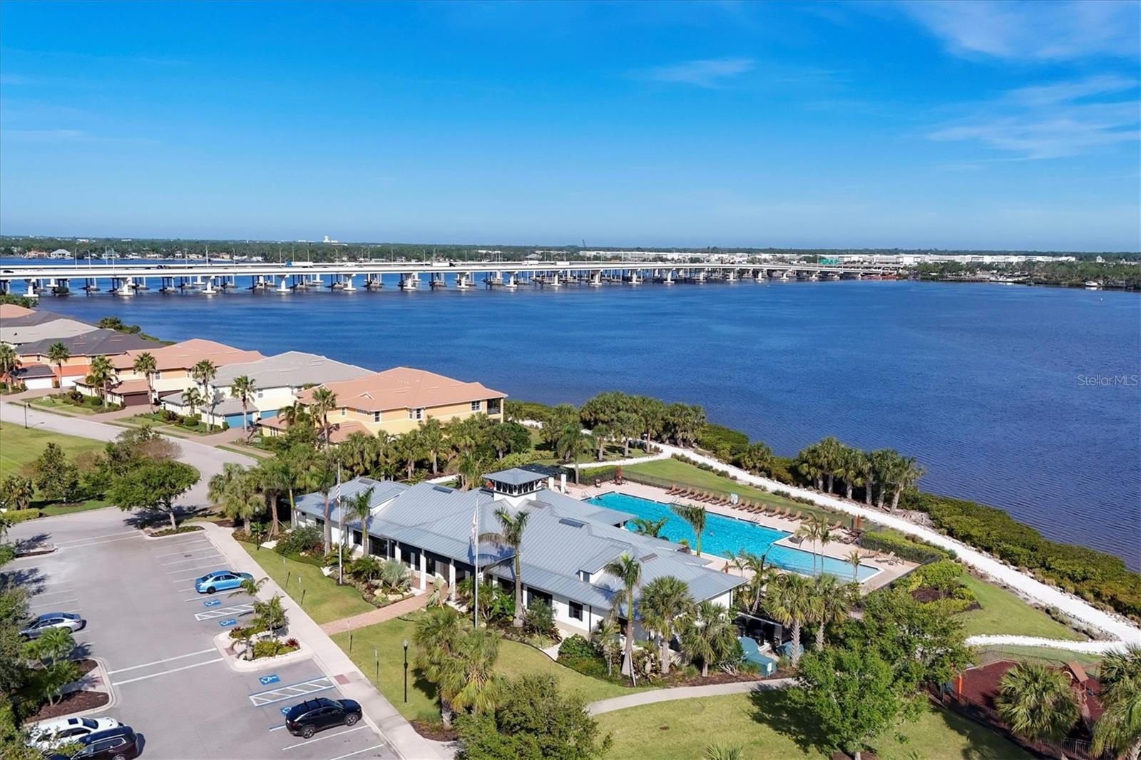 1141 RIVERSCAPE ST UNIT C #C