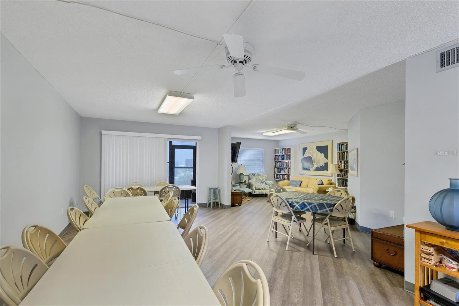 2280 STICKNEY POINT RD #410