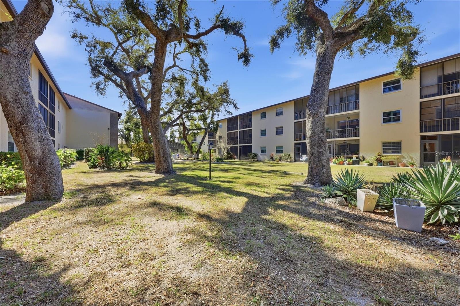 2280 STICKNEY POINT RD #410