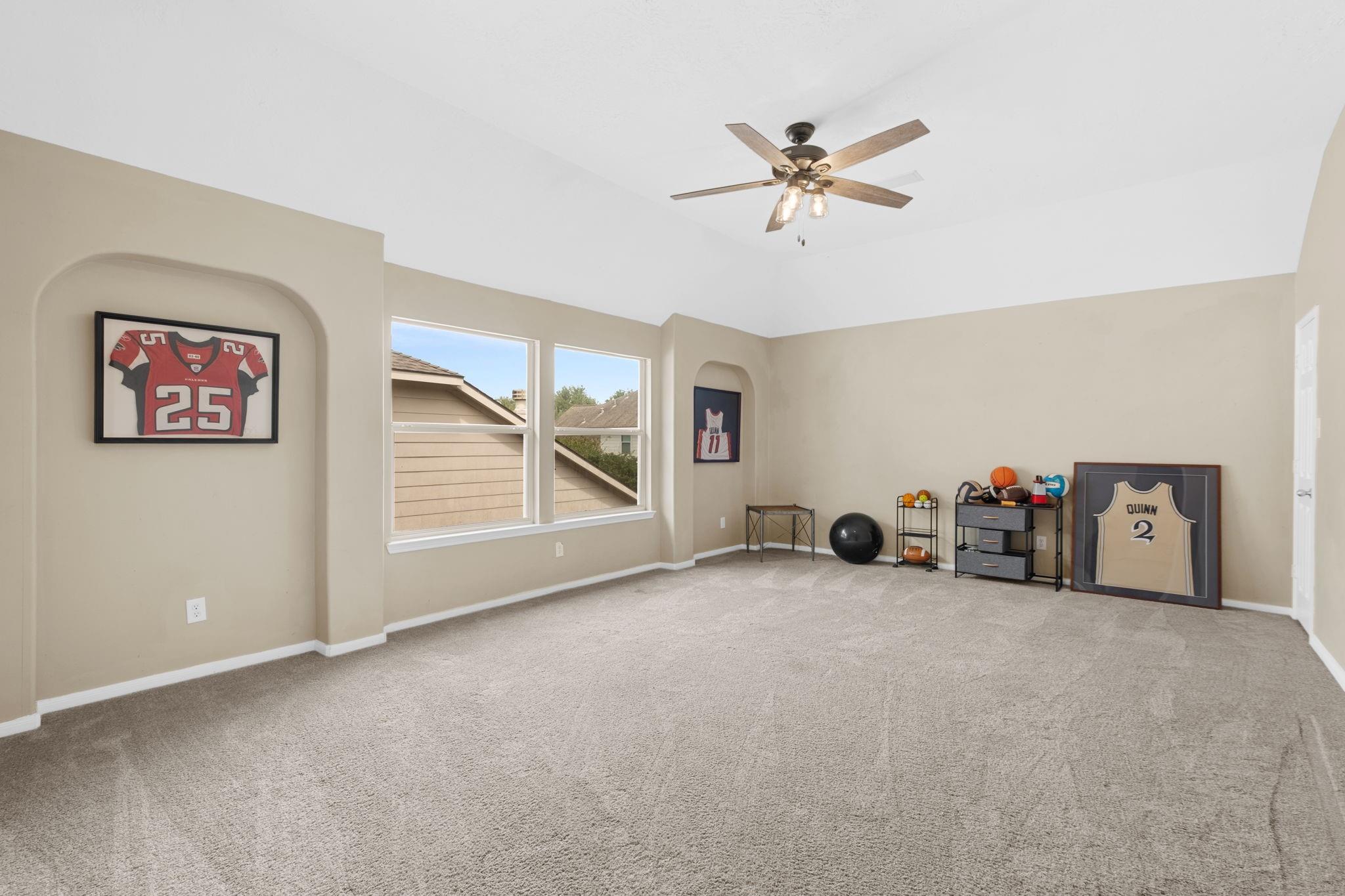 10939 Tattershall Lane