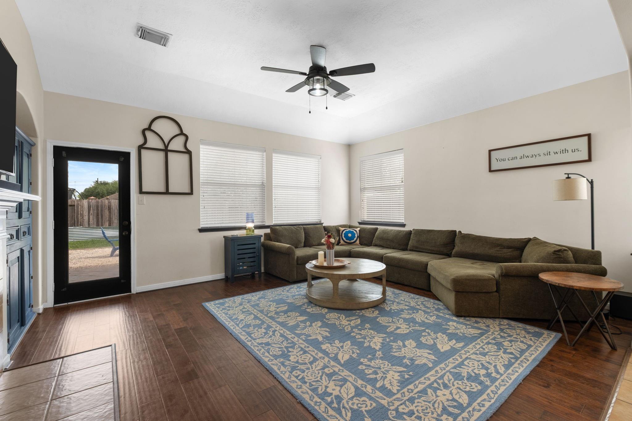 10939 Tattershall Lane