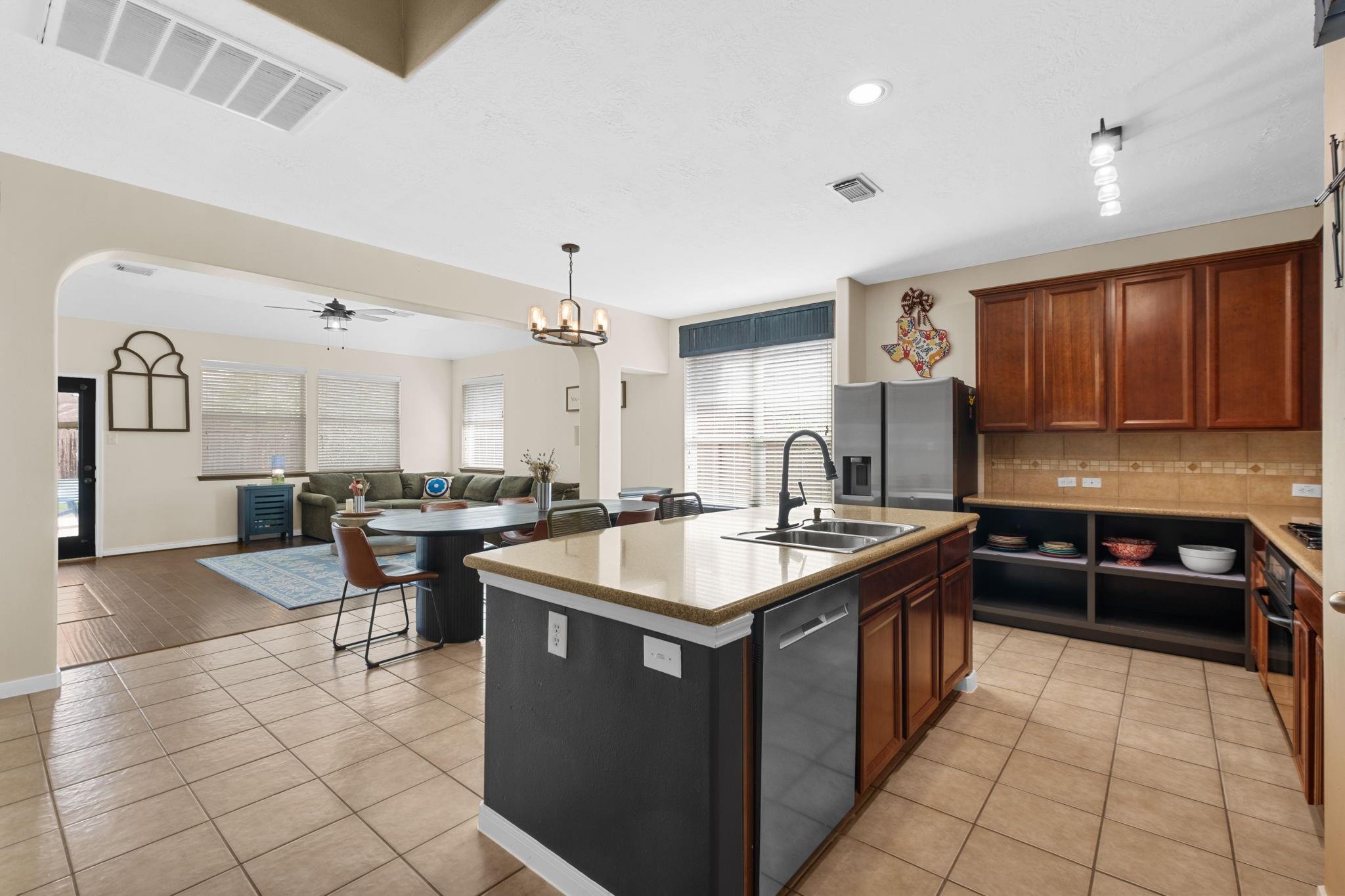 10939 Tattershall Lane