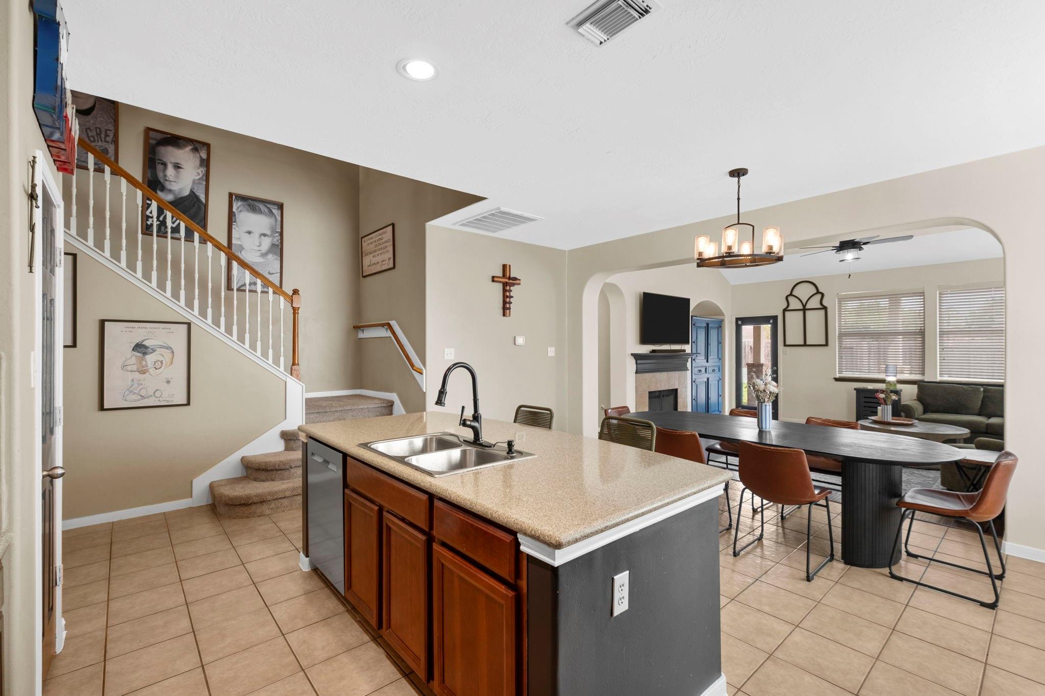 10939 Tattershall Lane