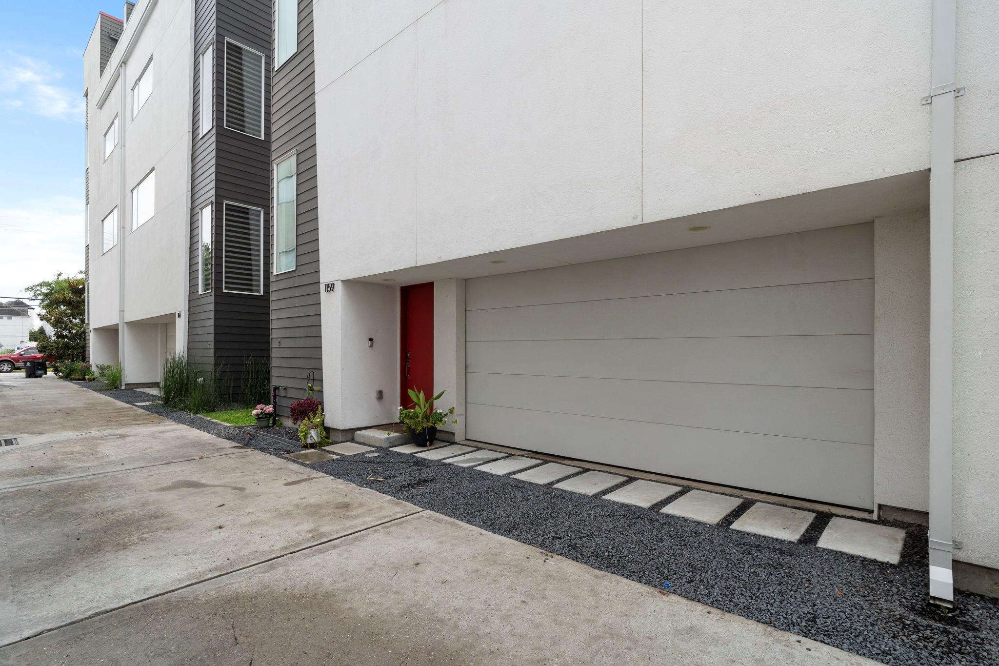 1159 W 18th Street