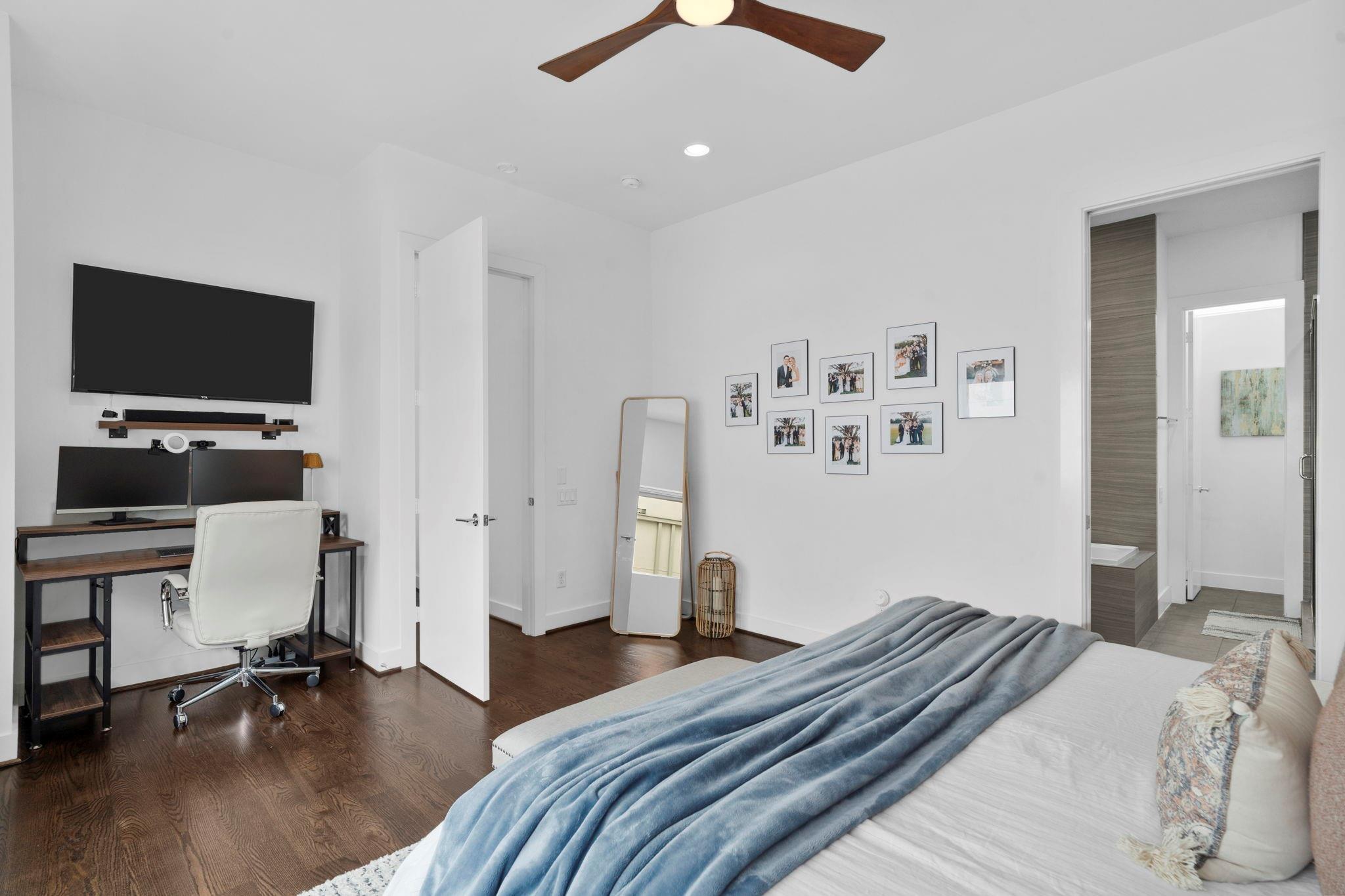 1159 W 18th Street