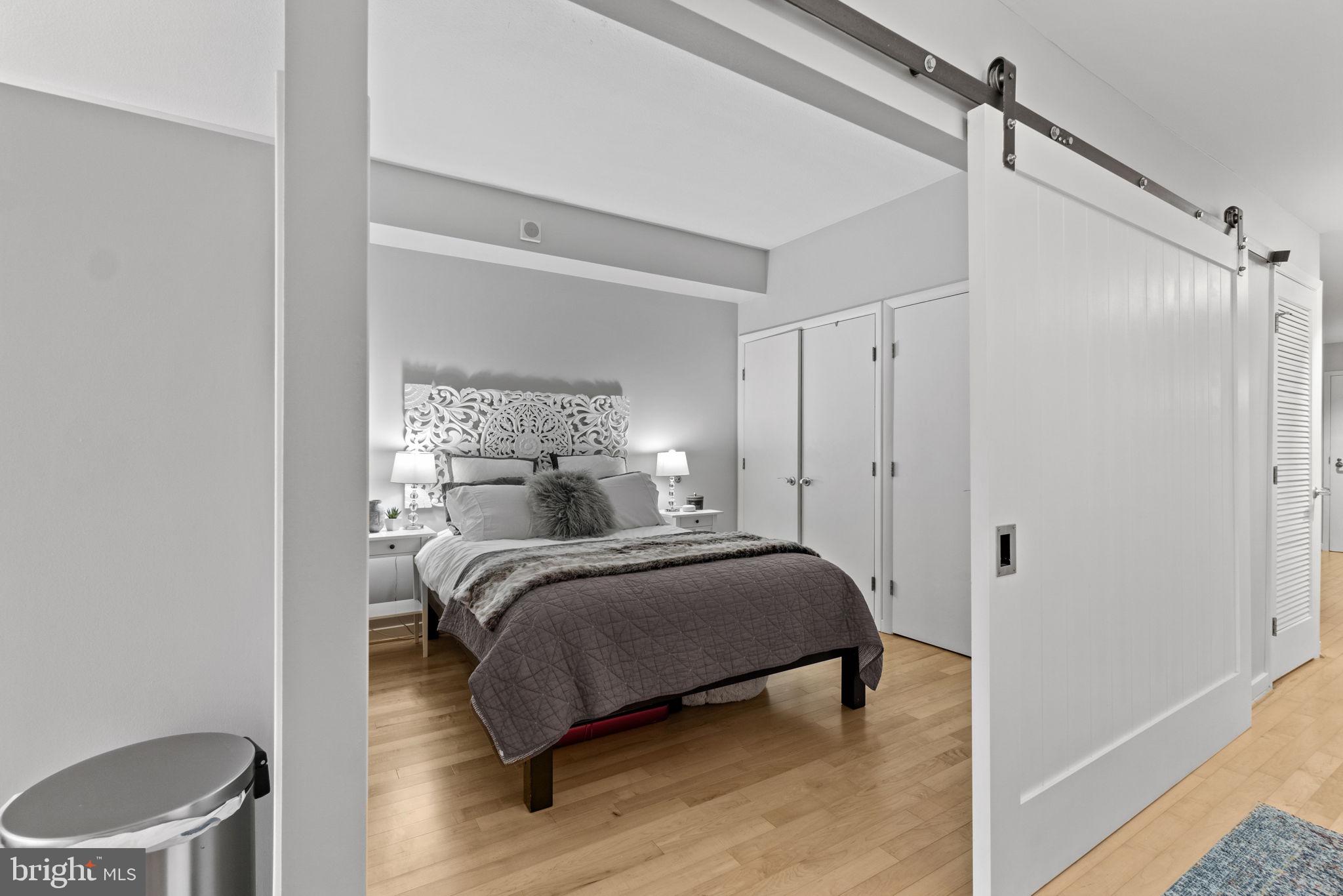437 New York Ave NW #320