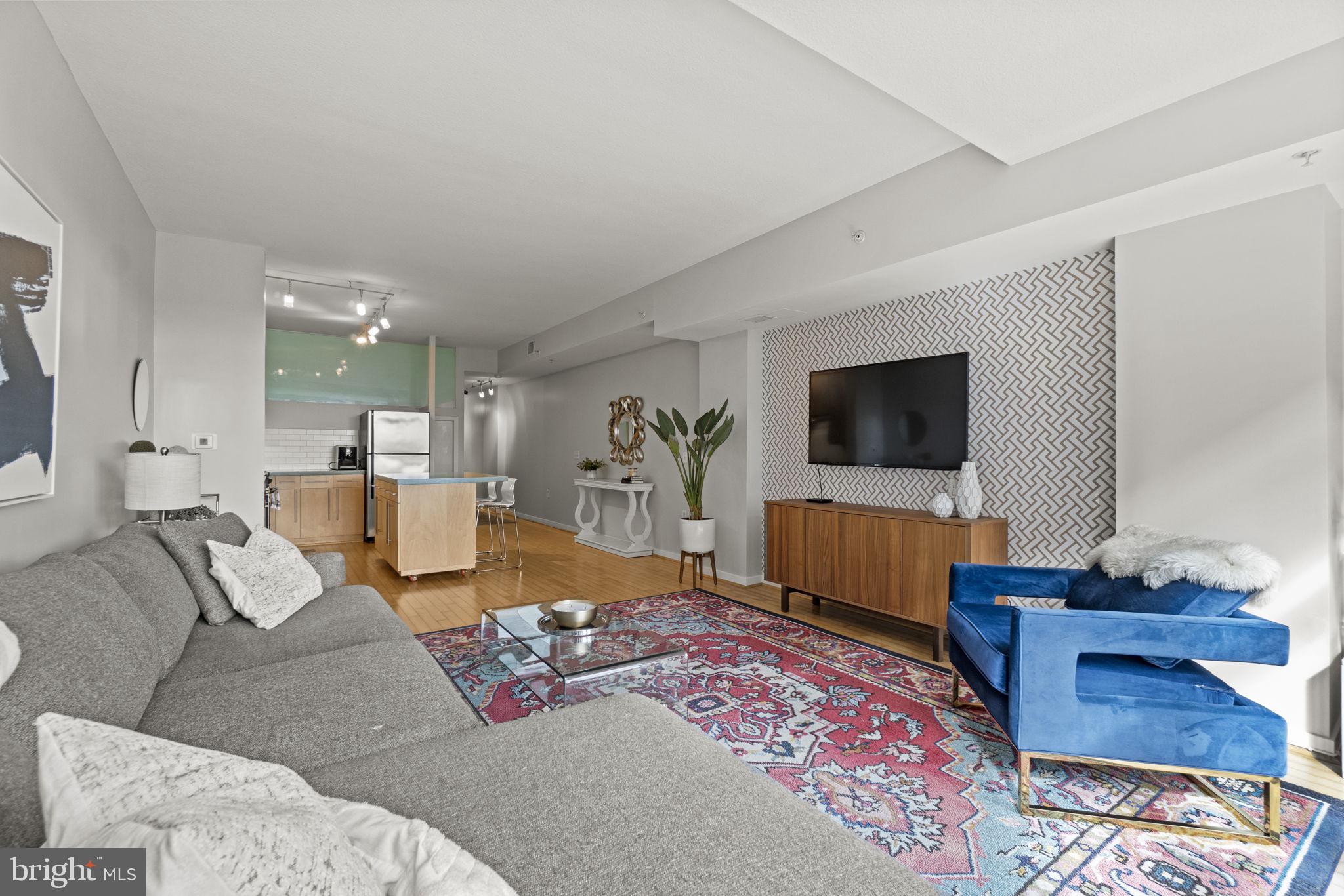 437 New York Ave NW #320