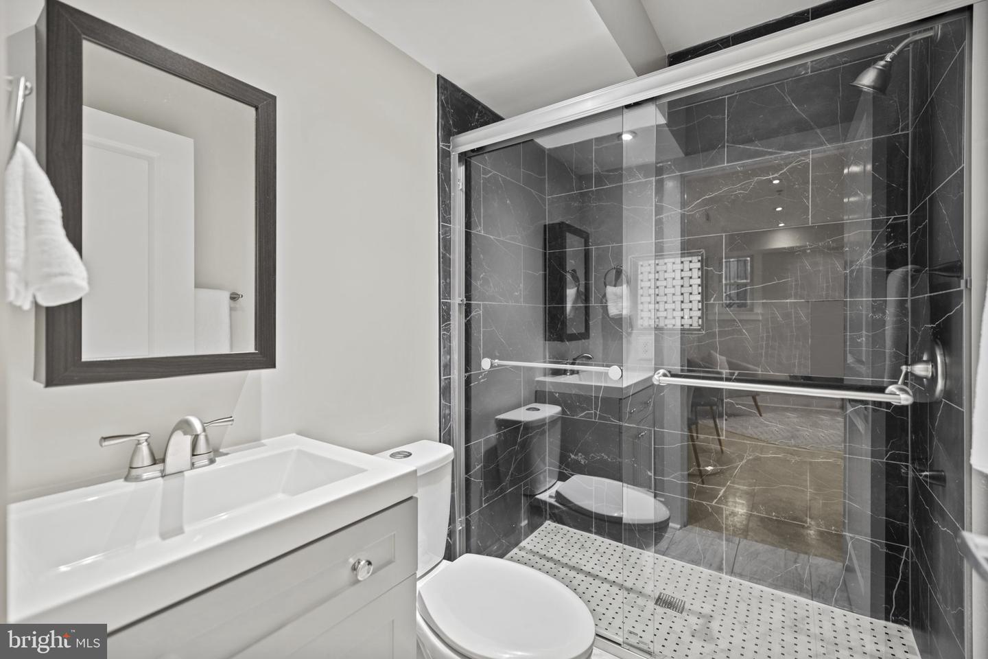 475 Florida Ave NW #1