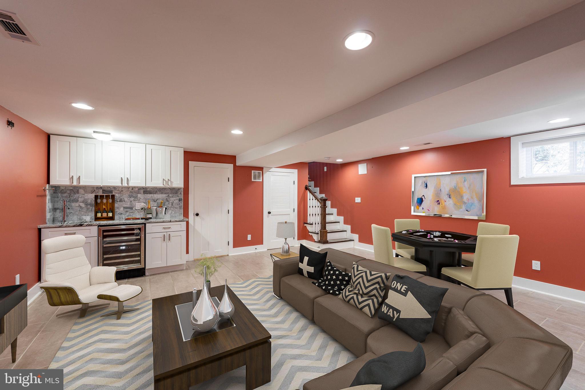 1304 Franklin St NE