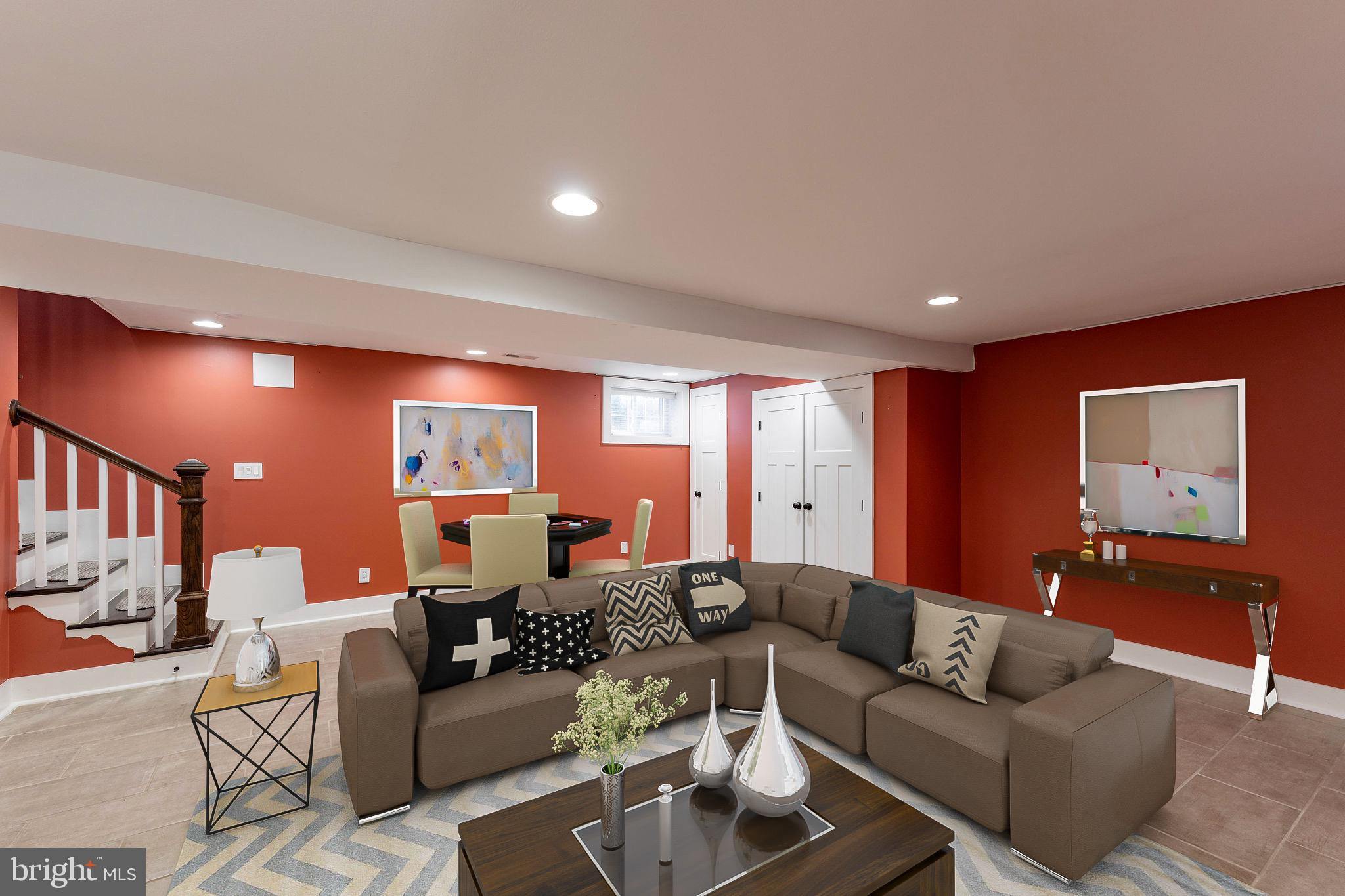 1304 Franklin St NE