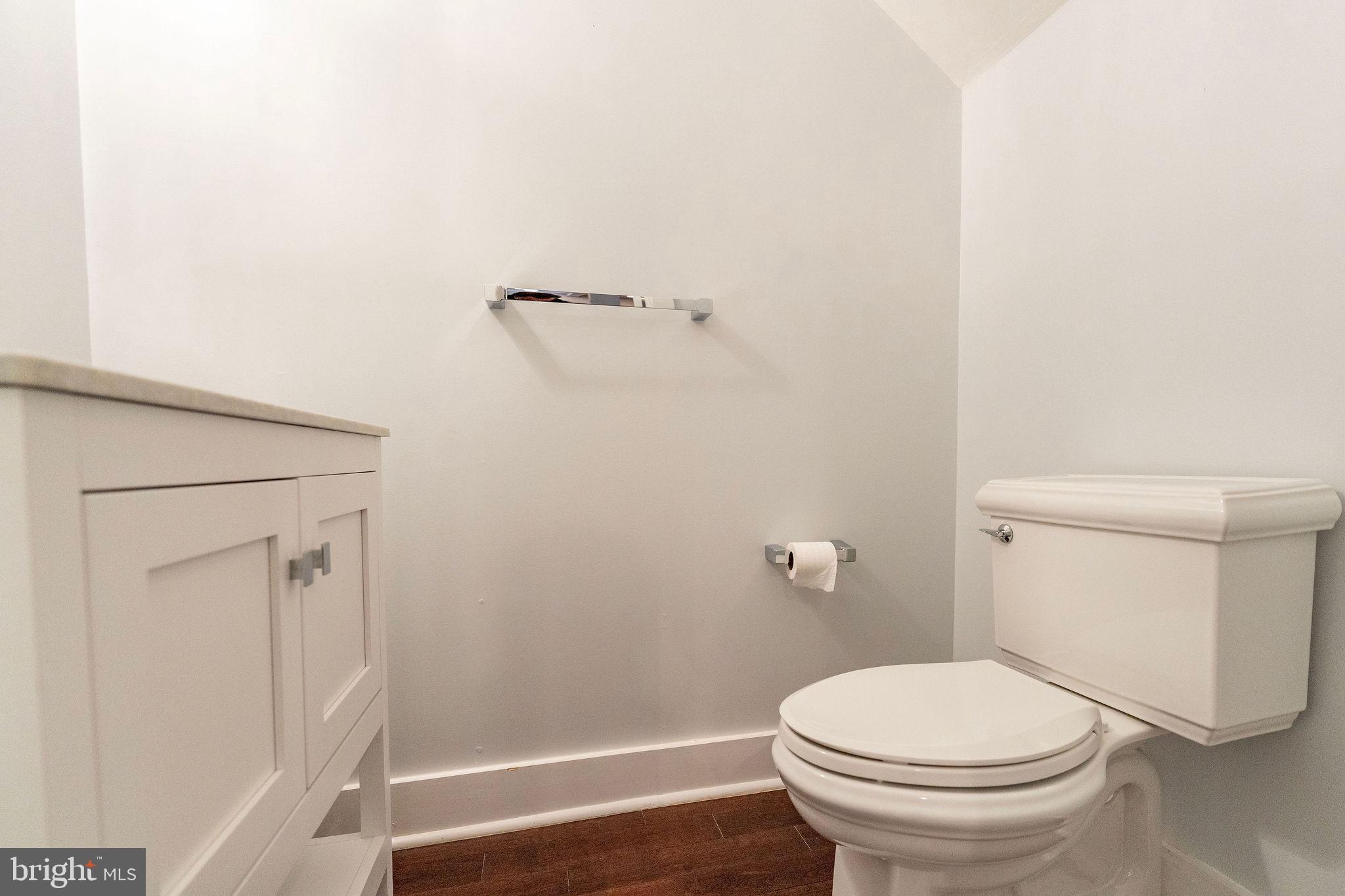 1304 Franklin St NE