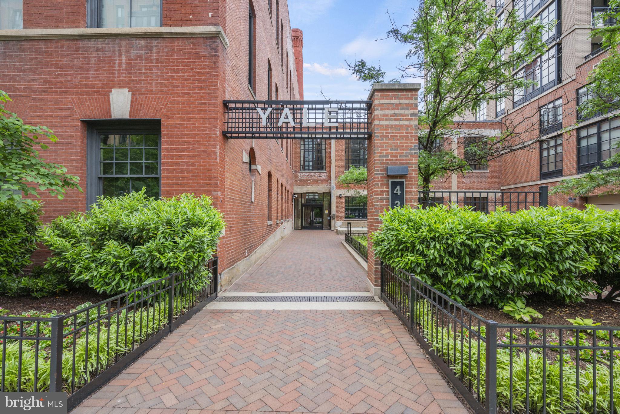 437 New York Ave NW #324