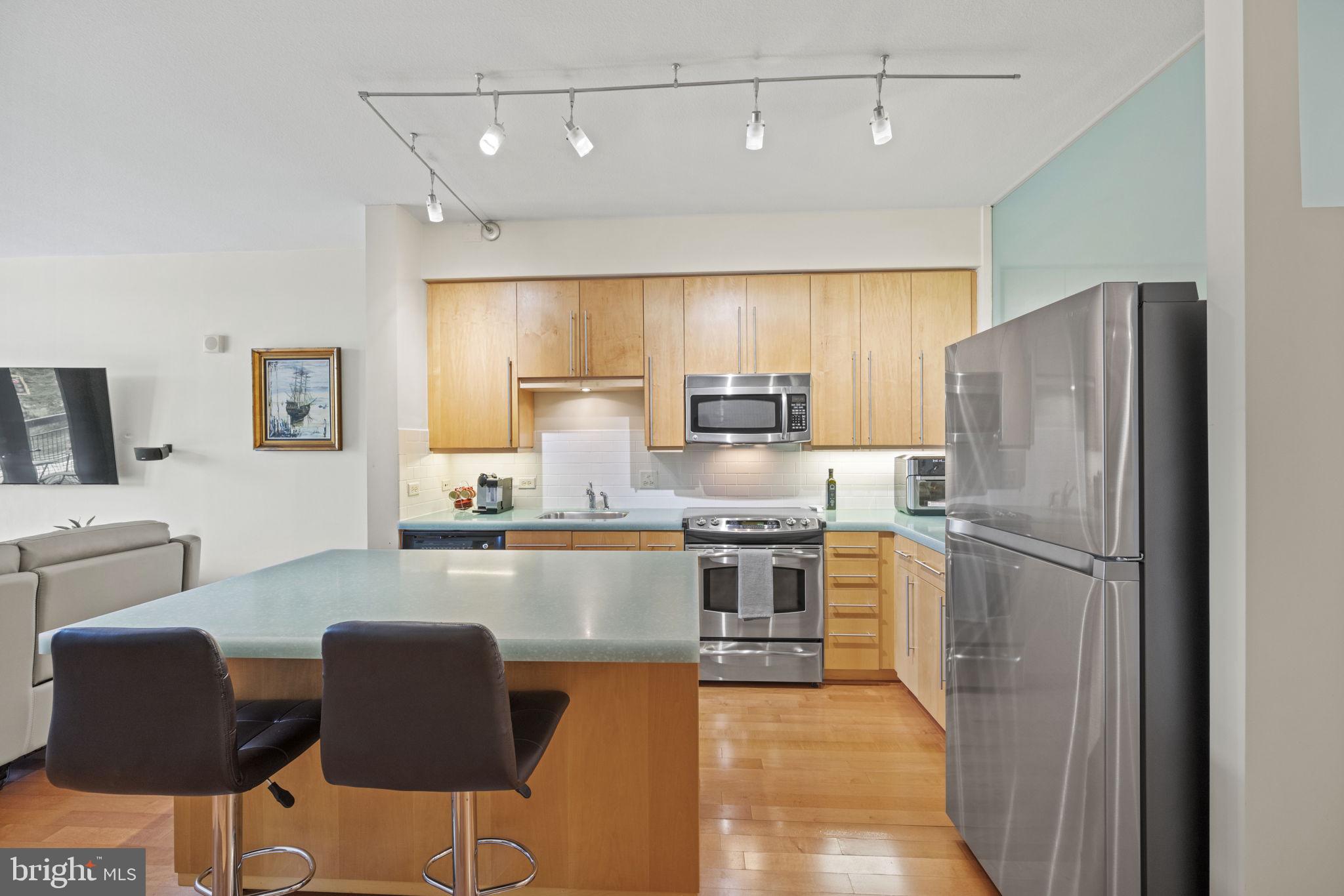 437 New York Ave NW #324
