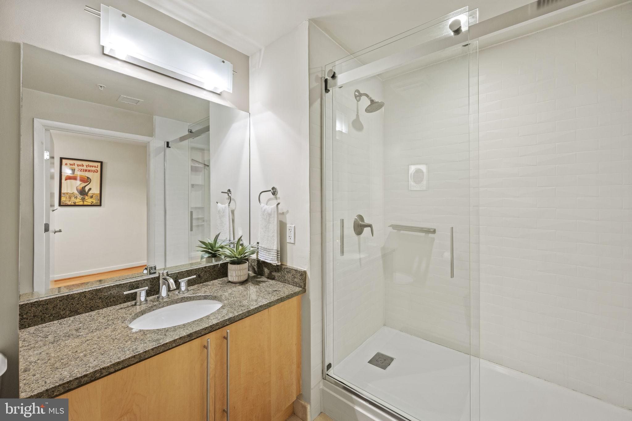 437 New York Ave NW #324