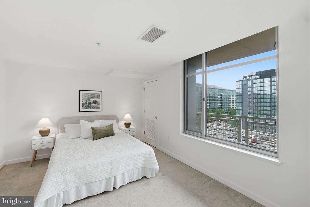 475 K STREET NW Unit: 710