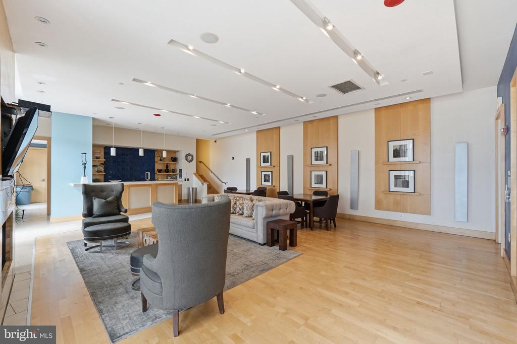 475 K STREET NW Unit: 710