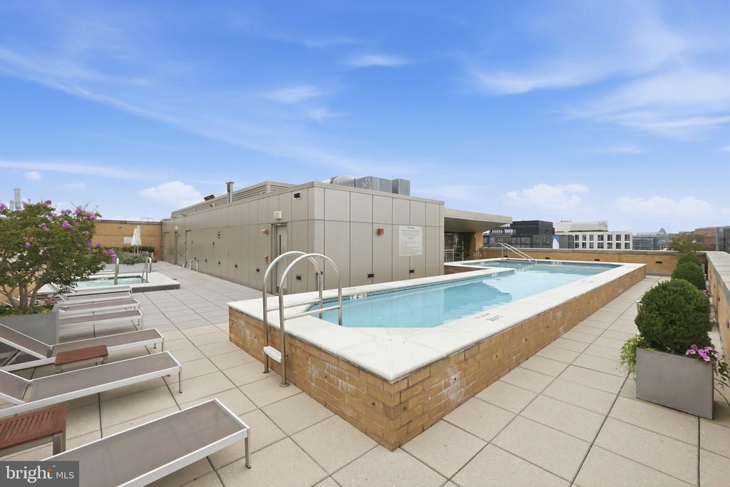 475 K STREET NW Unit: 710