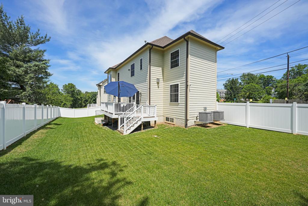 1029 E Randolph Rd
