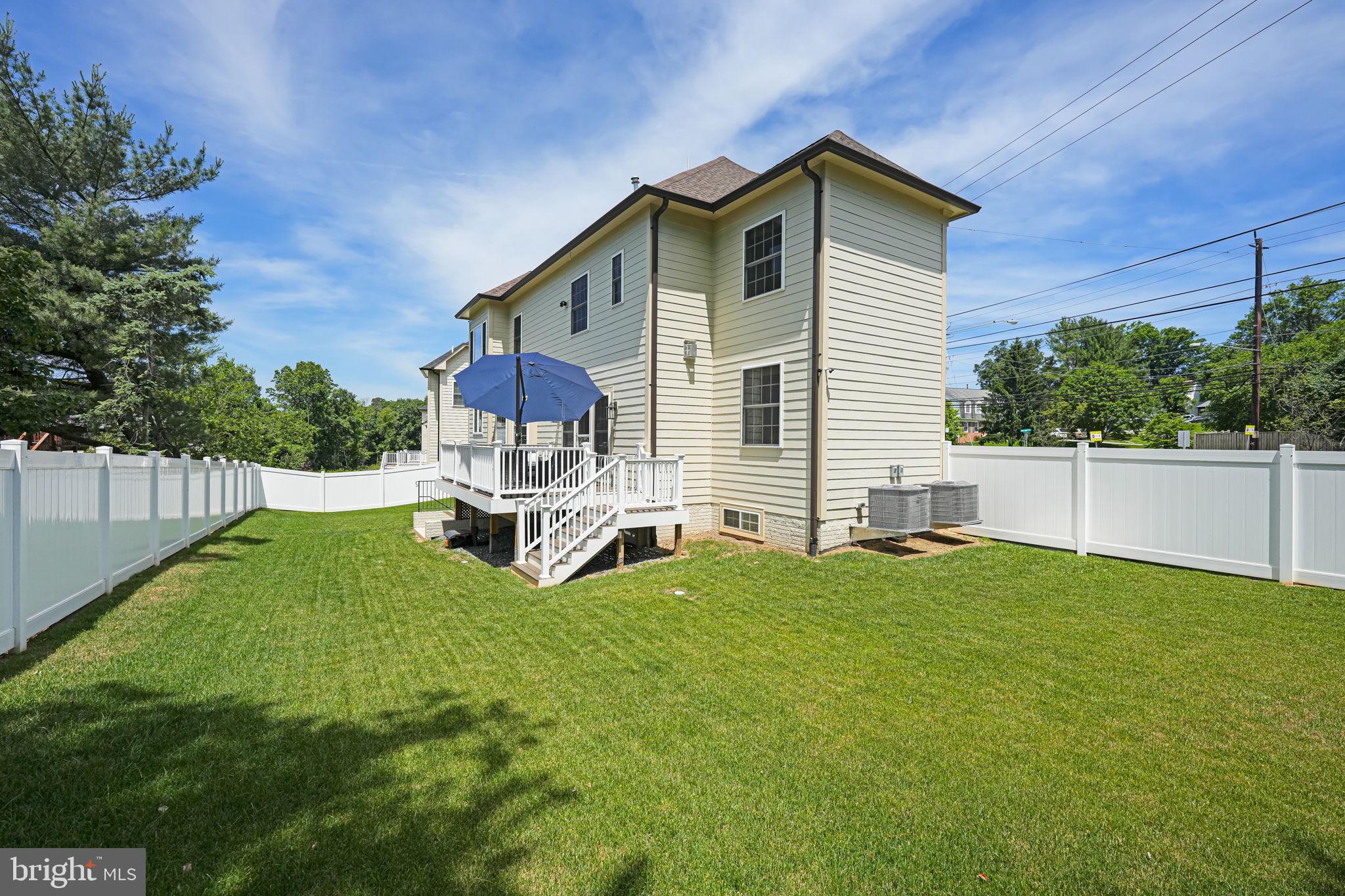 1029 E Randolph Rd