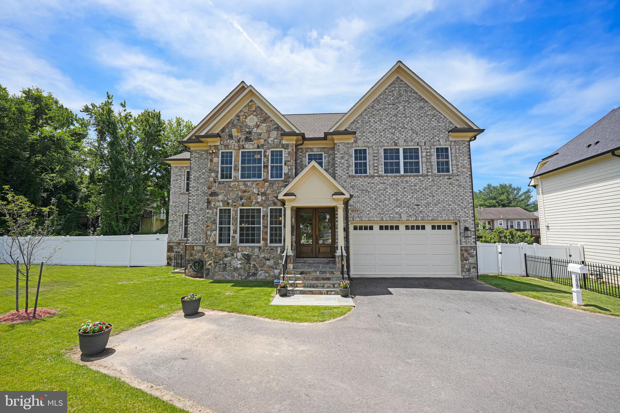 1029 E Randolph Rd
