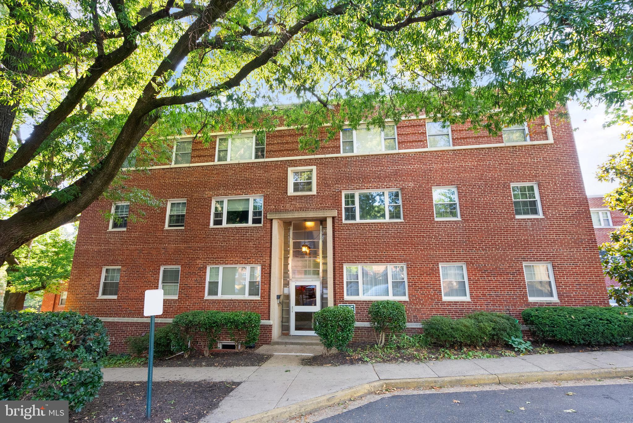 1305 N Ode St #322