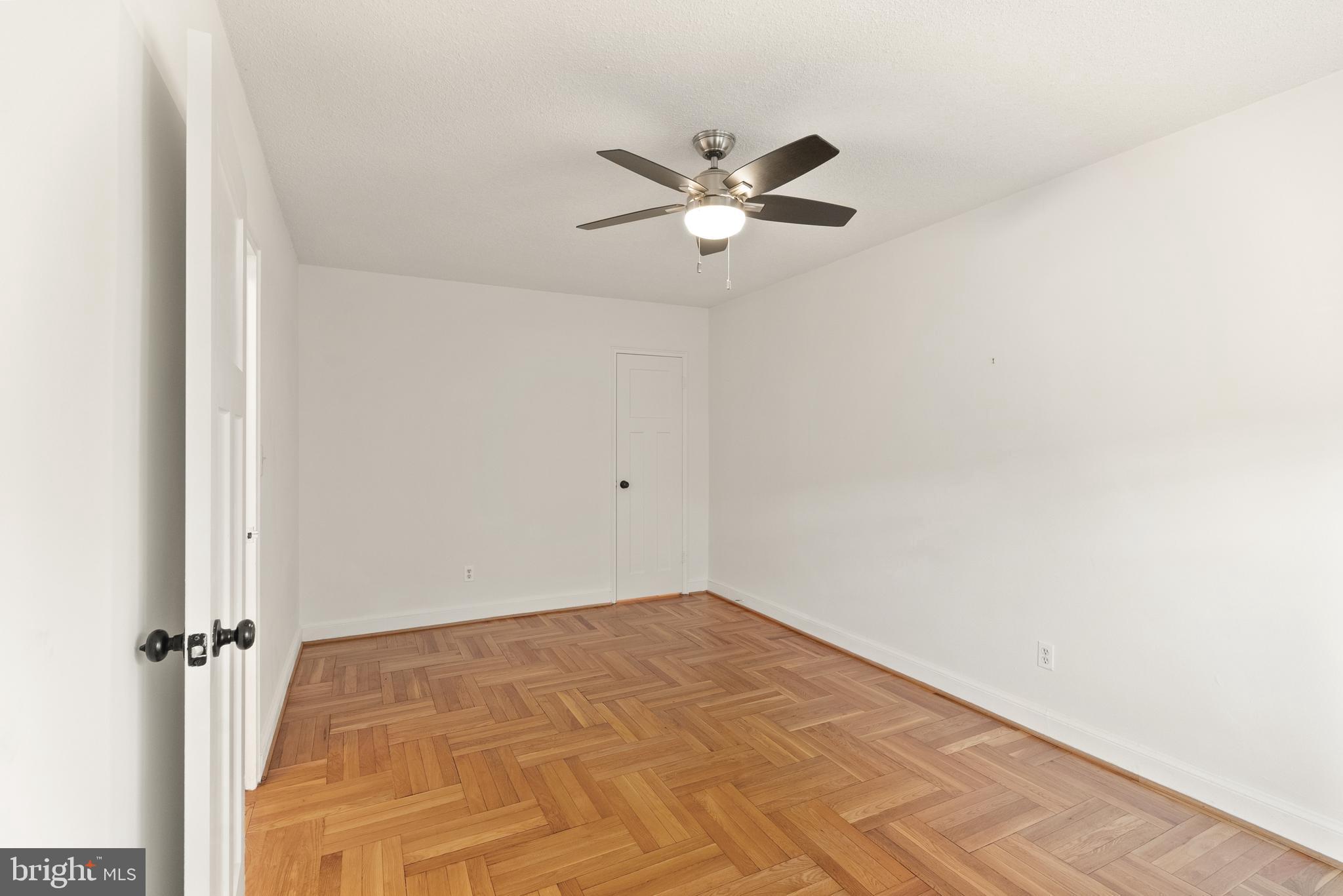 1305 N Ode St #322